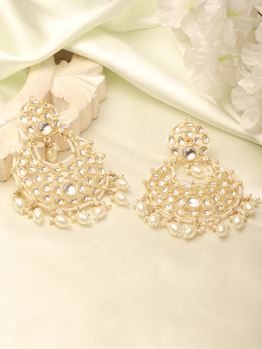 Gold-Plated Kundan Studded & Beaded Chandbalis Earrings