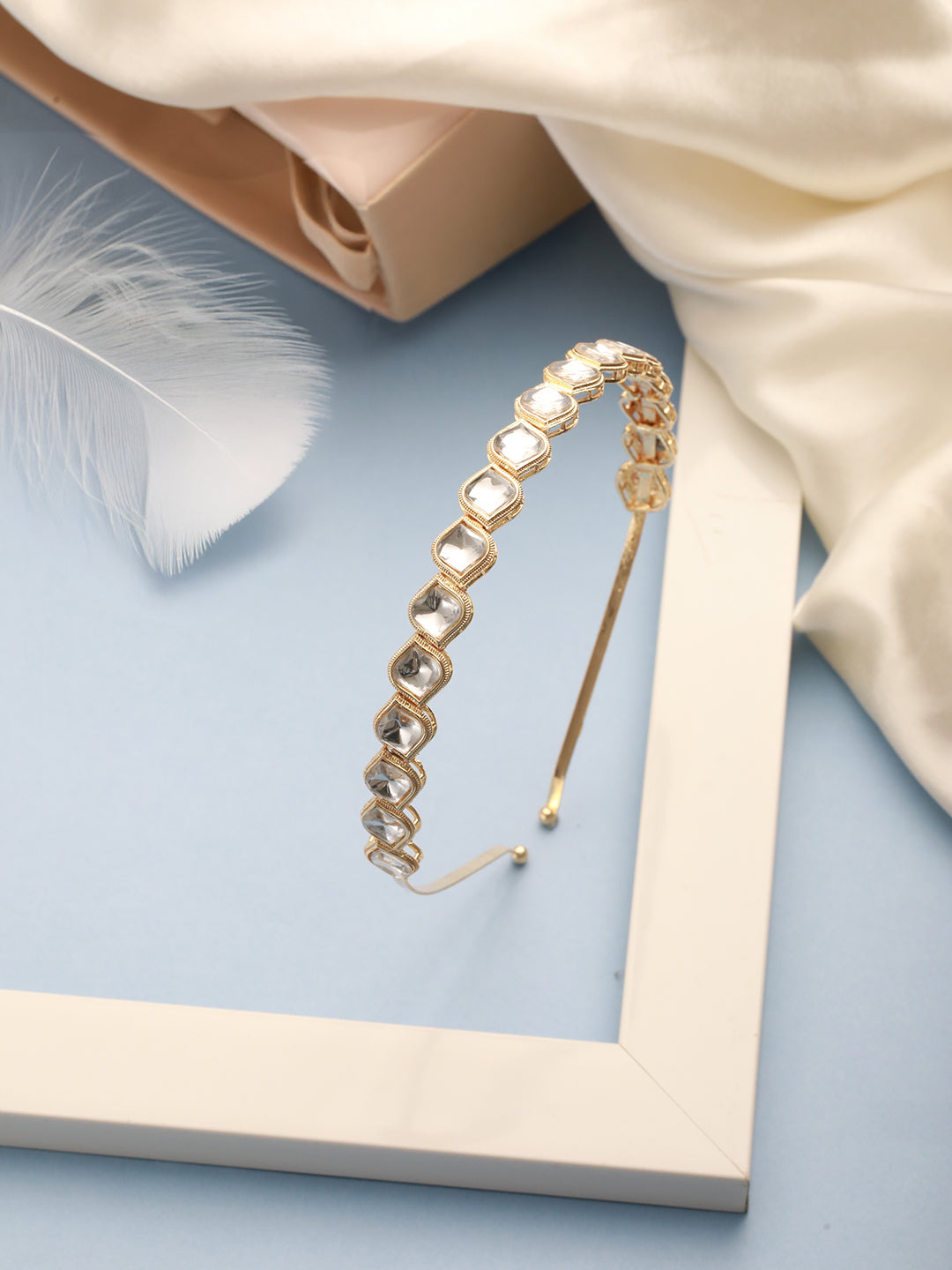 Gold Plated &Kundan-Studded Mathapatti Hairband