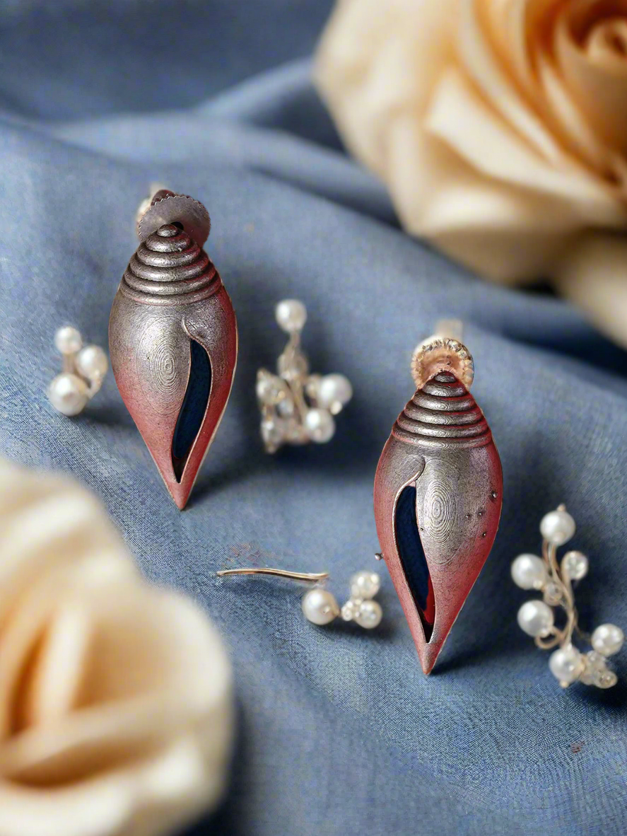 Oxidized Shell Shaped Stud Earrings