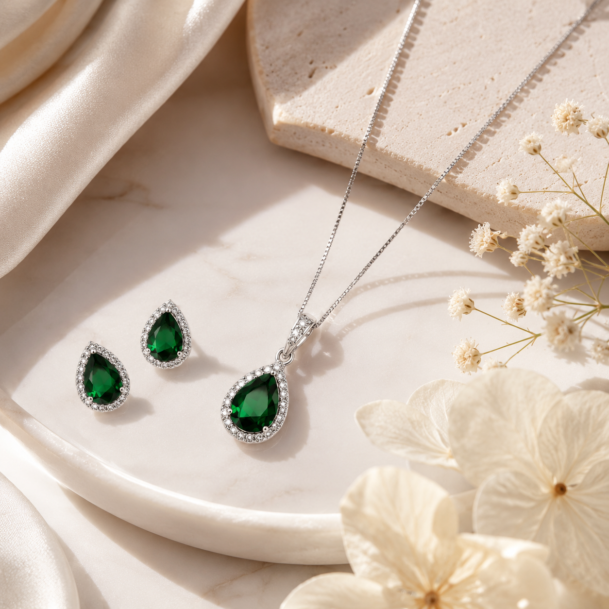 Royal Emerald Drop Pendant Combo