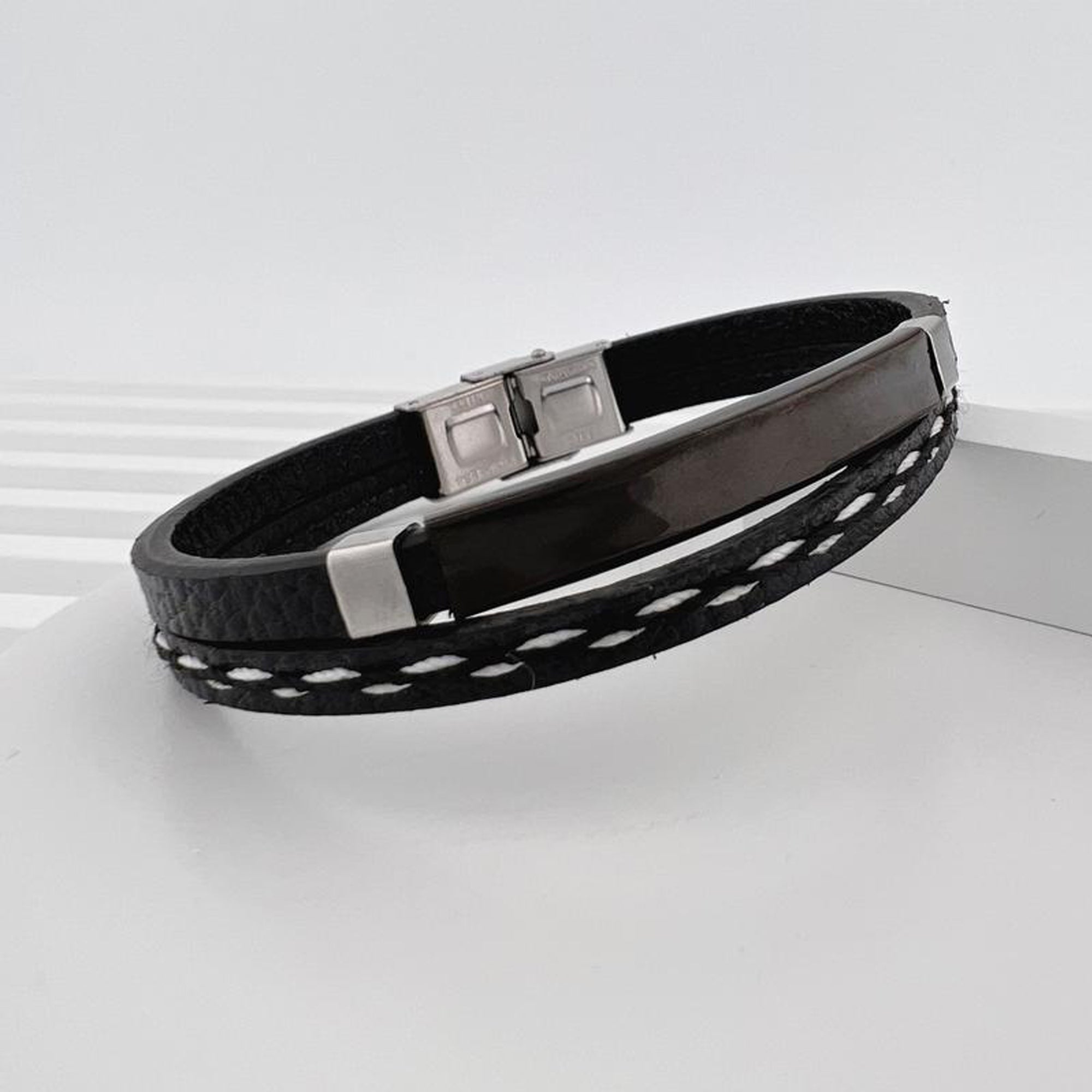 Jazz and Sizzle Men Leather Silver-Plated Wraparound Bracelet