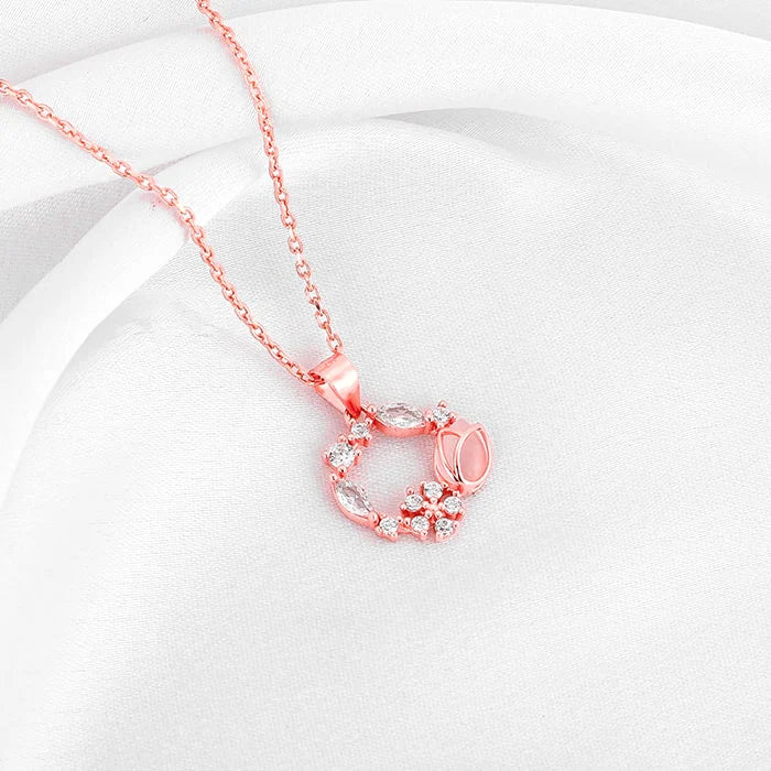 ose Gold Drop Wreath Pendant With Link Chain