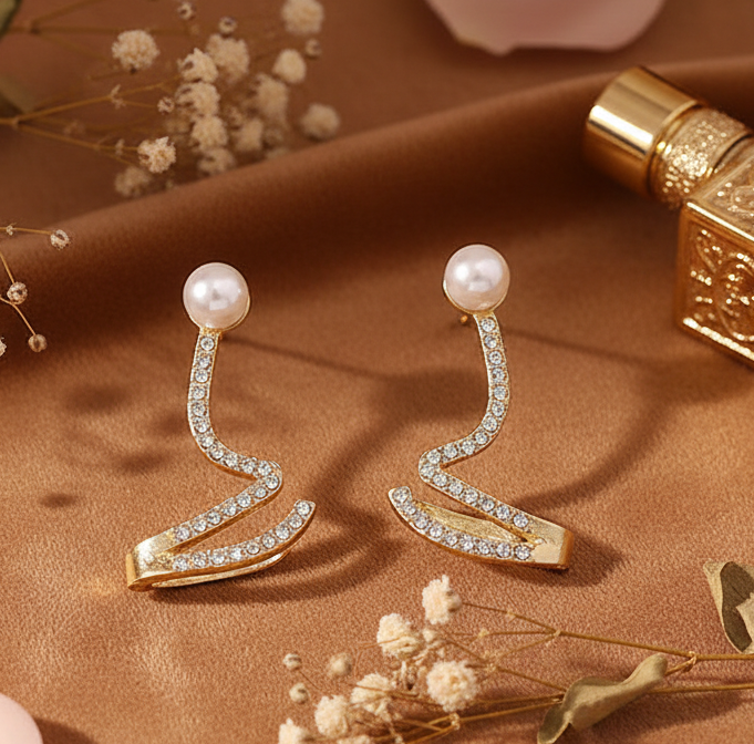 Rhinestone Pearl Climber Crawler Earrings for Women Gold Pearl Ear Cuff Pearl Cartilage No Pierced Earrings Jewelry Gifts for Women
