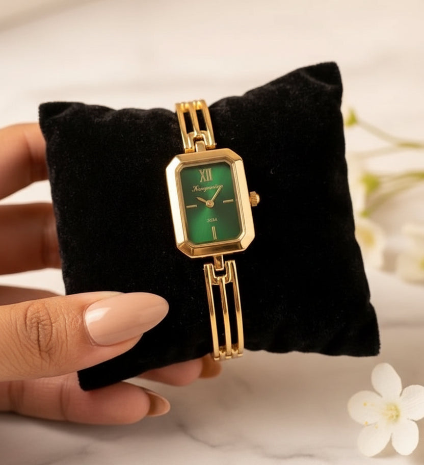 Jazz And Sizzle Vintage Emerald Green |Roman Number Dial, Quartz Movement, Waterproof, Luxury Metal Bezel