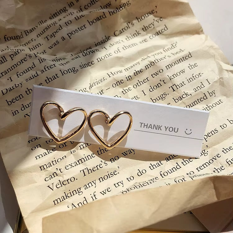 Stainless Steel Heart Stud Earrings Minimalist 18K Gold Plated | Anti Tarnish