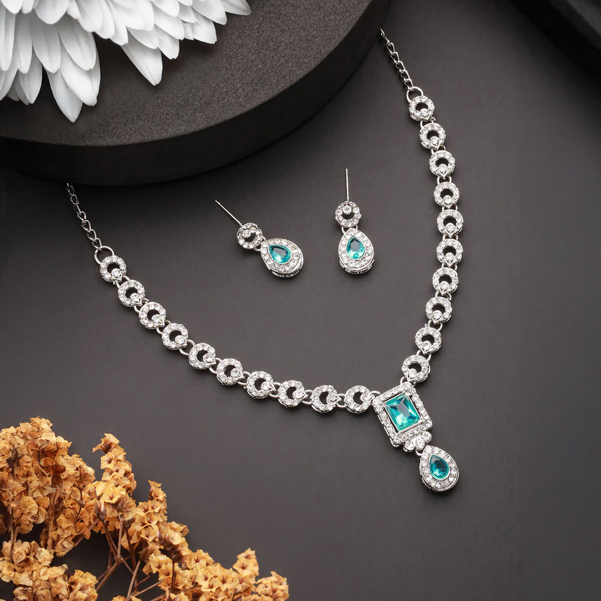 Jazz And Sizzle Necklet and Earring Combo for women