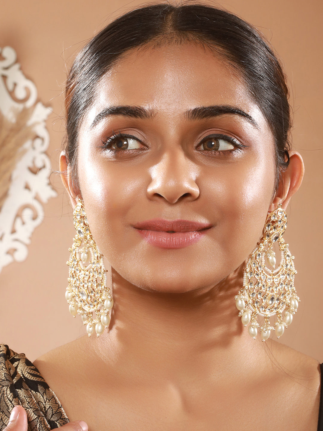 Gold-Plated Kundan Studded & Beaded Chandbalis Earrings