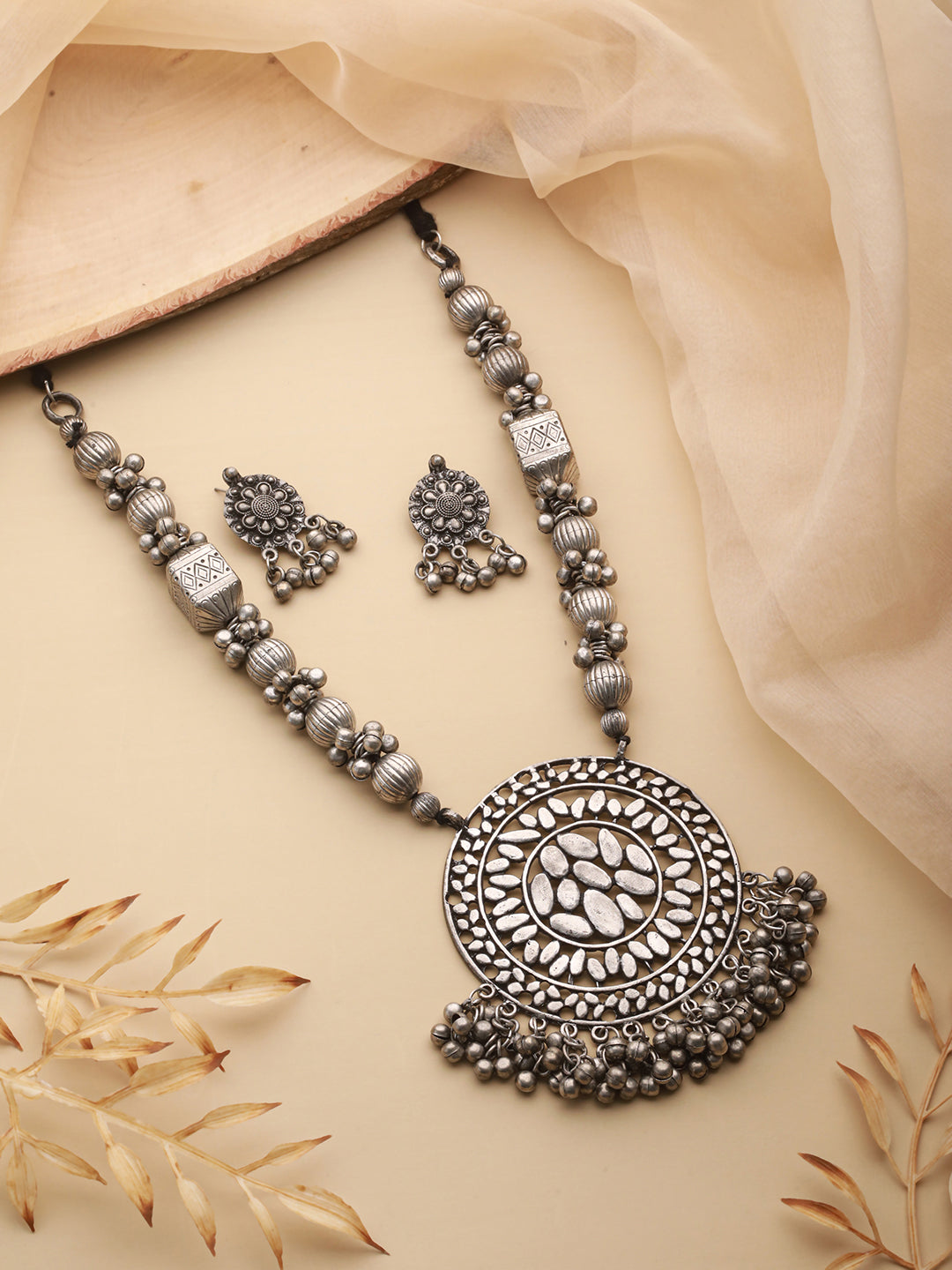 Jazz and Sizzle Silver-Plated Artificial Stone Studded & Beaded Textured Jewellery Set