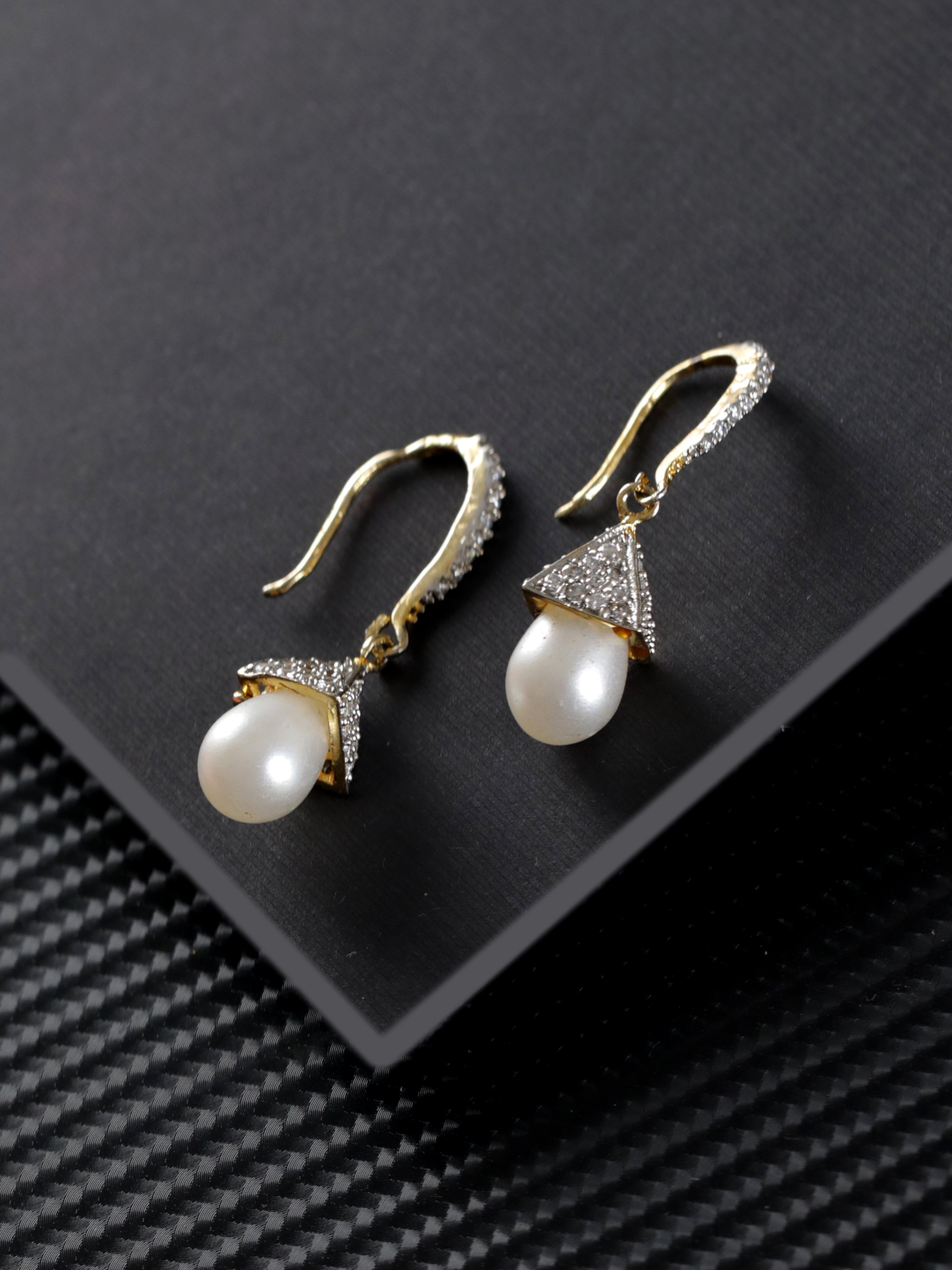 White Gold Plated American Diamond & Pearl Studded Tear Drop Earrings - Jazzandsizzle