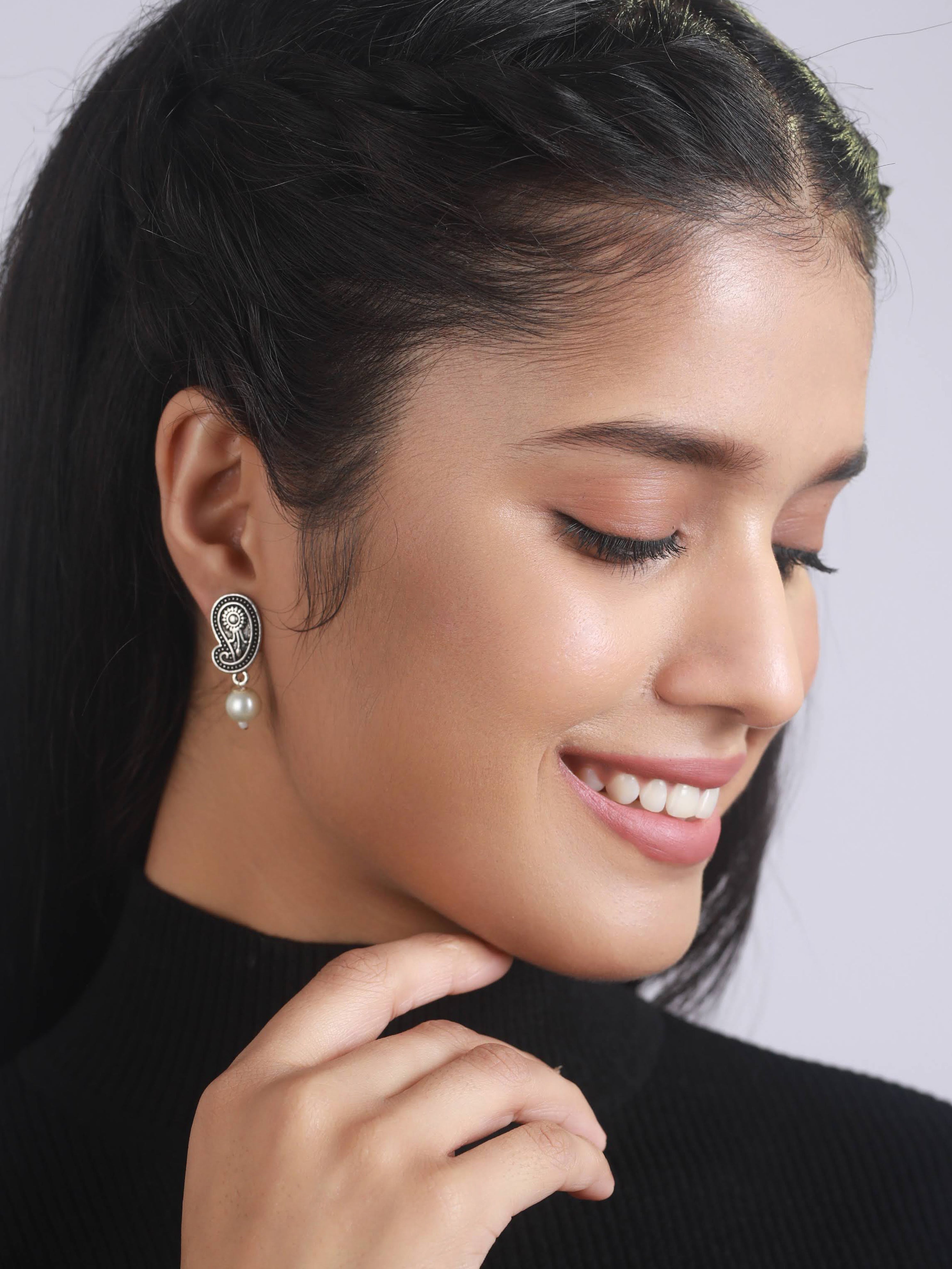 Jazz And Sizzle Silver-Toned Set of 4 Oxidized Studded Earrings - Jazzandsizzle