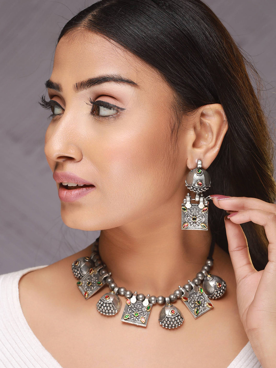 Silver-Plated Kundan-Studded & Beaded Jewellery Set - Jazzandsizzle