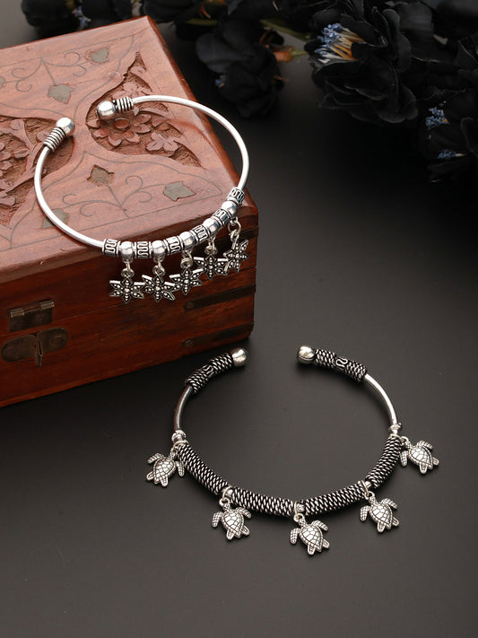 SET OF 2 Silver-Toned Silver-Plated Oxidised Tribal Tortoise & Star Charm Bracelet - Jazzandsizzle