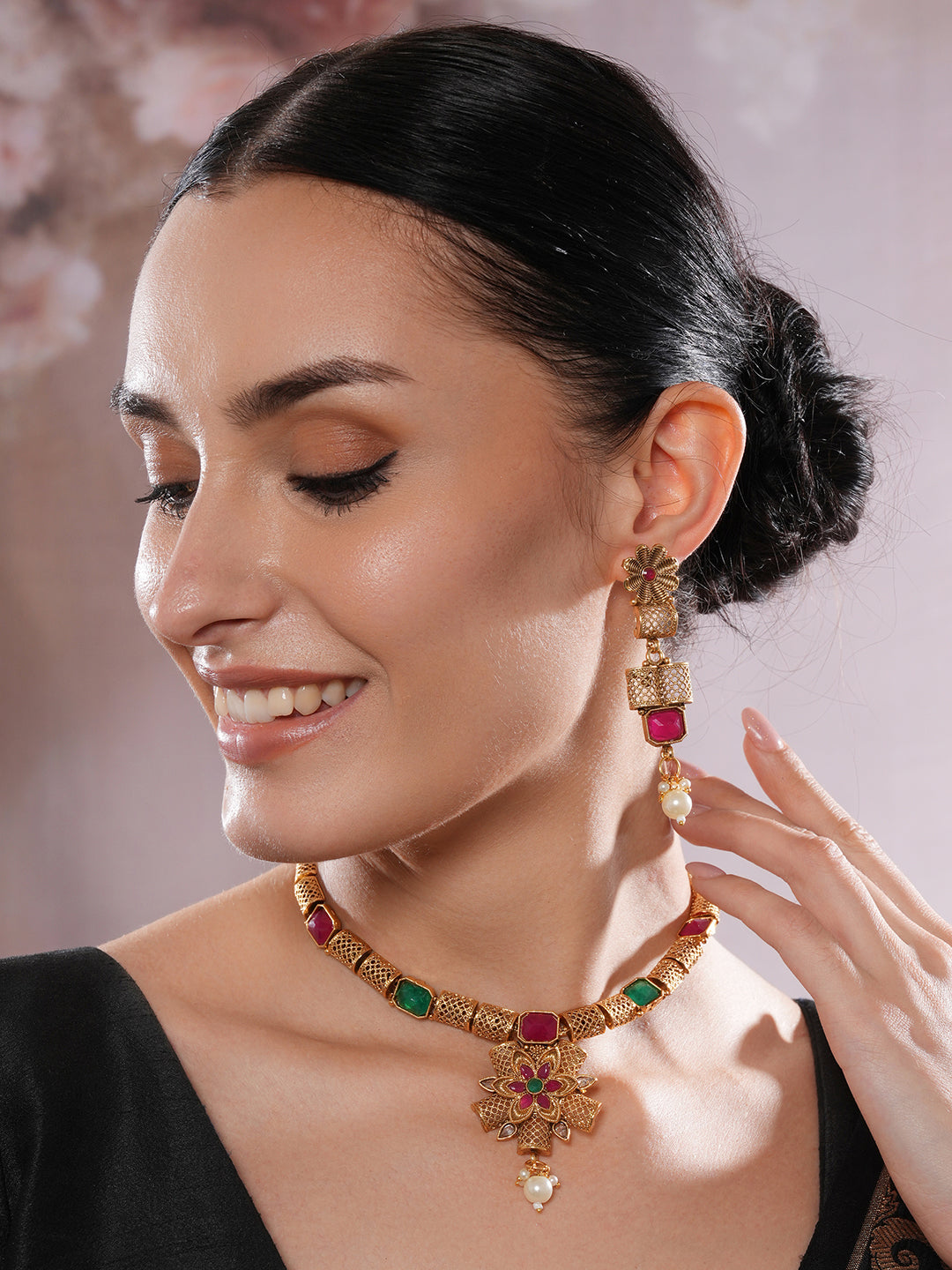 Jazz And Sizzle Gold-Plated Kundan Studded Floral Shaped Jewellery Set