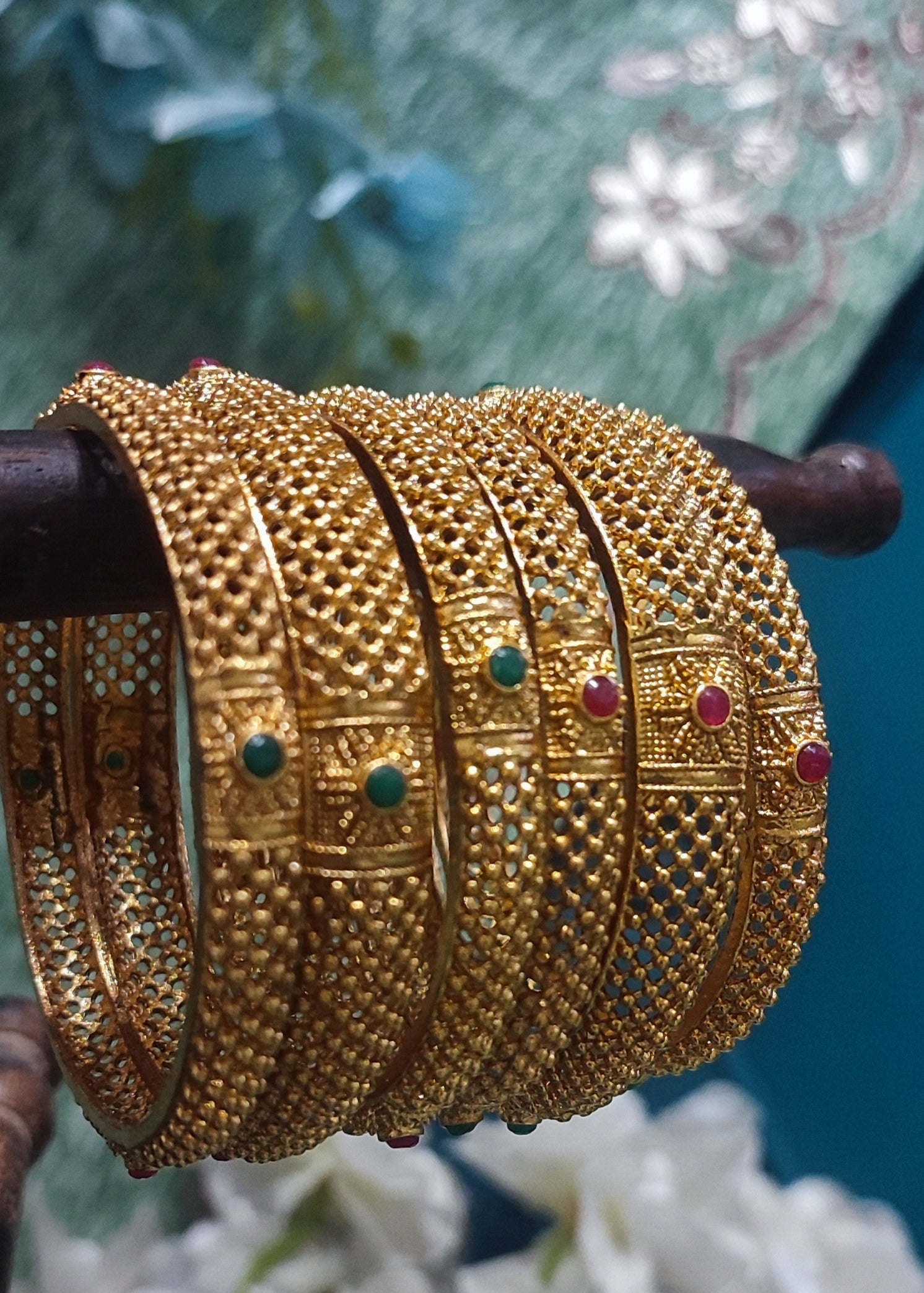 Jazz And Sizzle Set Of 4 Gold Plated Artificial Stone Studded Bangles