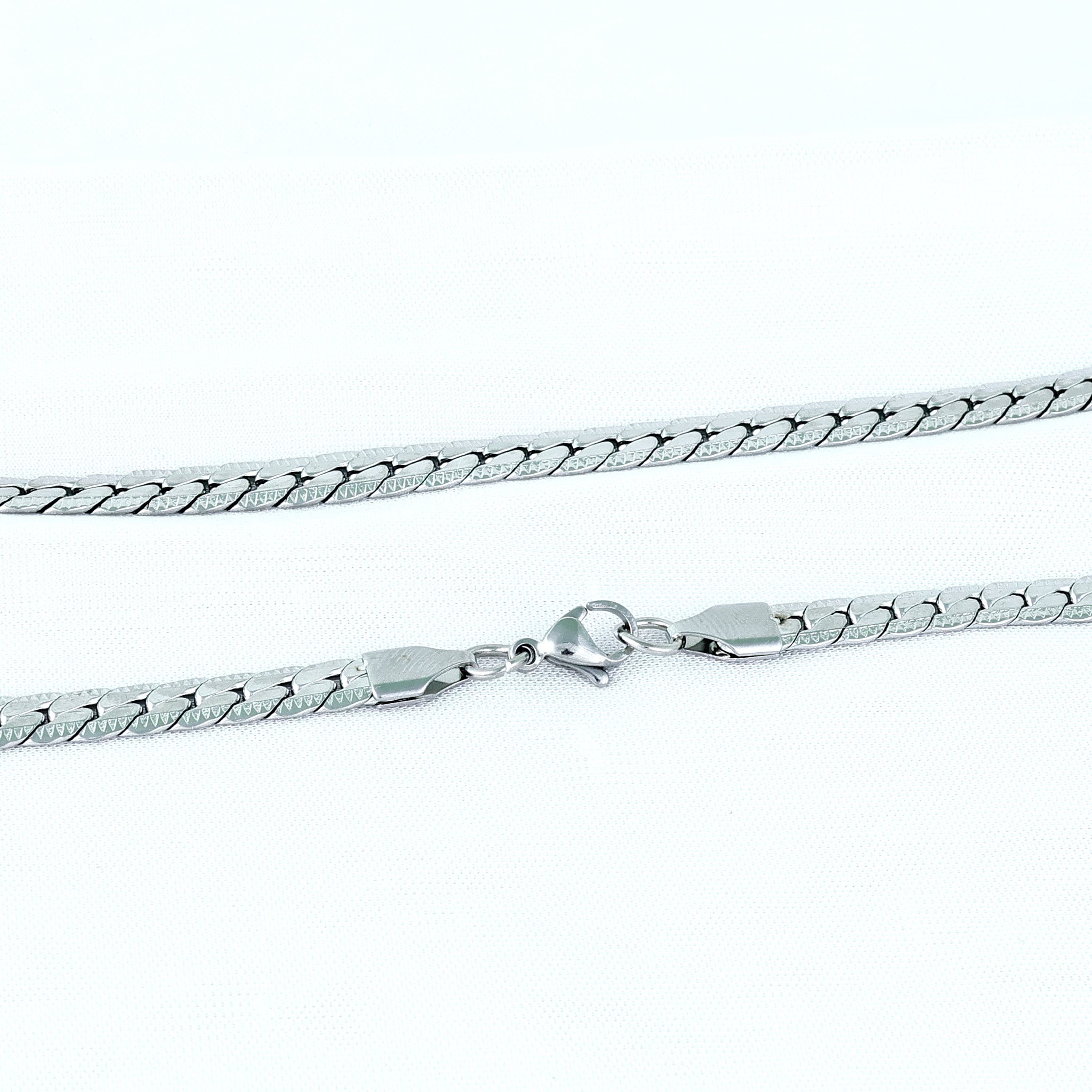 Exquisite 5MM Full Side Necklace in Silver Fashionable