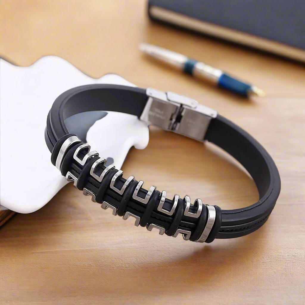 Jazz and Sizzle Men Silver-Plated Wraparound Bracelet