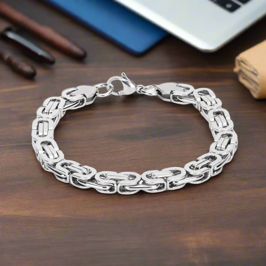 Jazz and Sizzle Men Silver Plated Link Bracelet
