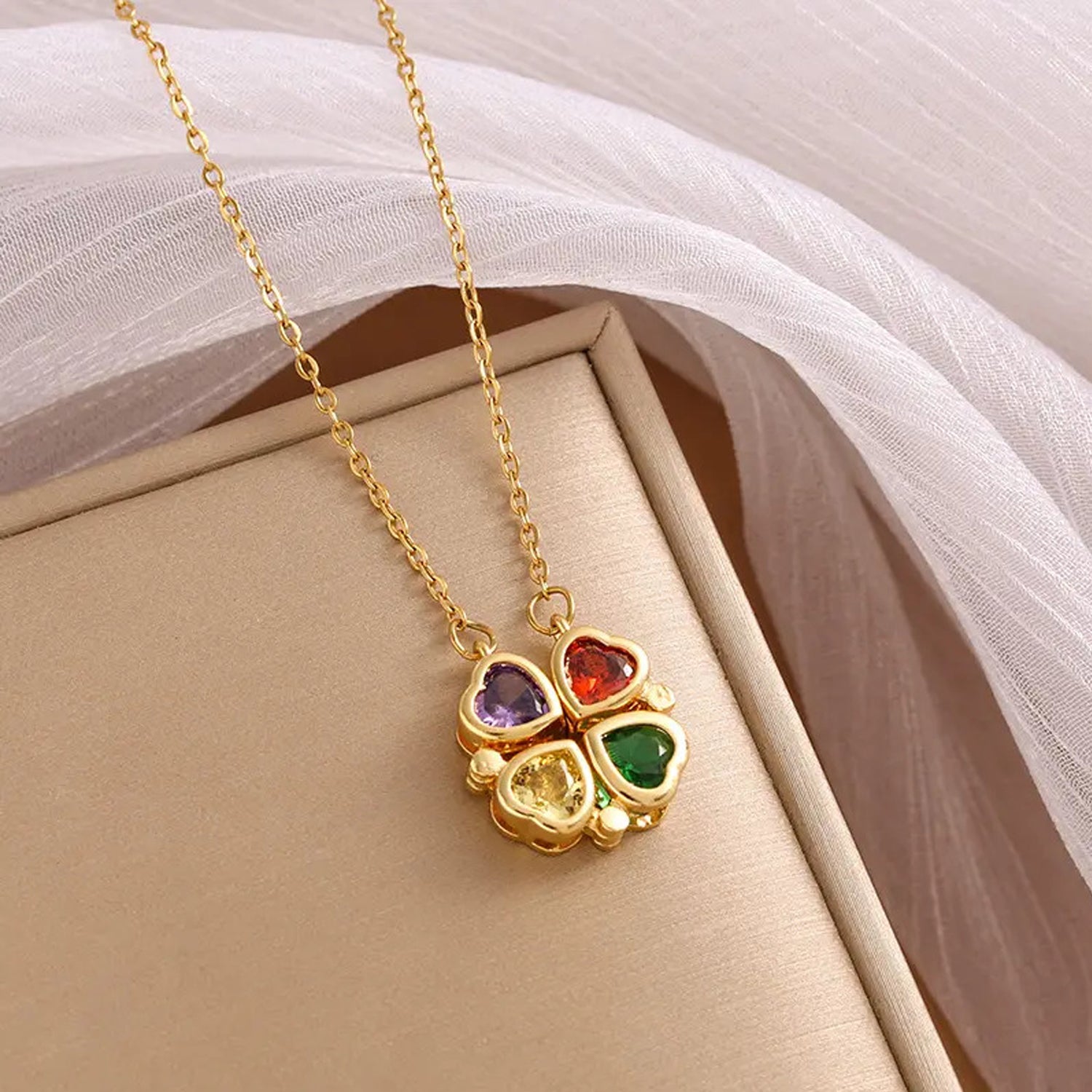 Jazz And Sizzle Gold Plated Stainless Steel Hearts Clover Magnetic Pendant Chain Necklace for Valentines Gift