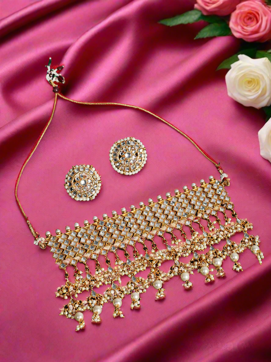 Gold-Plated & White Kundan-Studded & Beaded Jadau Jewellery Set