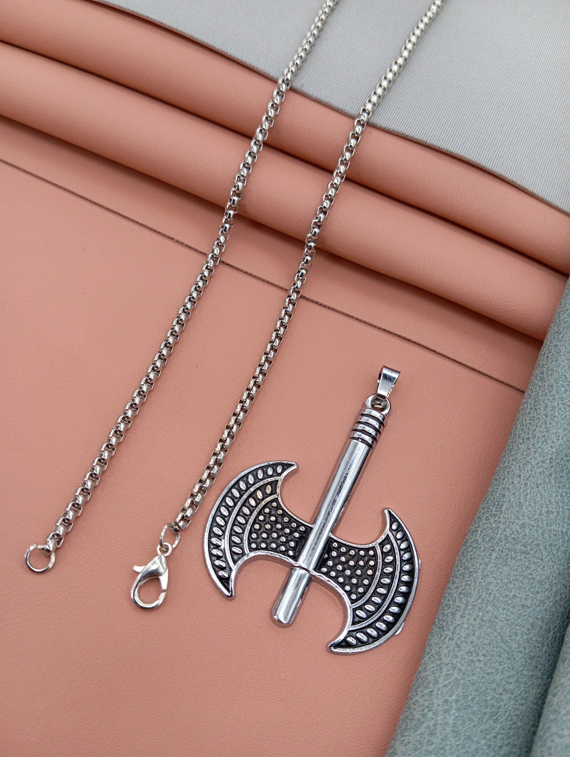 Men’s Double Axe Pendant Chain Necklace