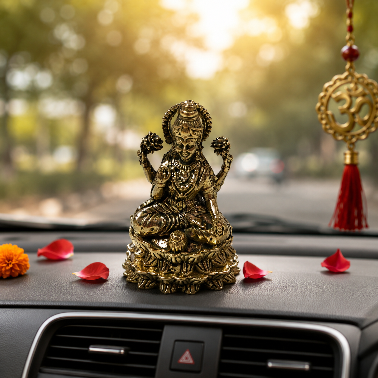 Goddess Lakshmi Brass Idol for Car Dashboard, Home Temple & Office Décor-JS-IDL-013