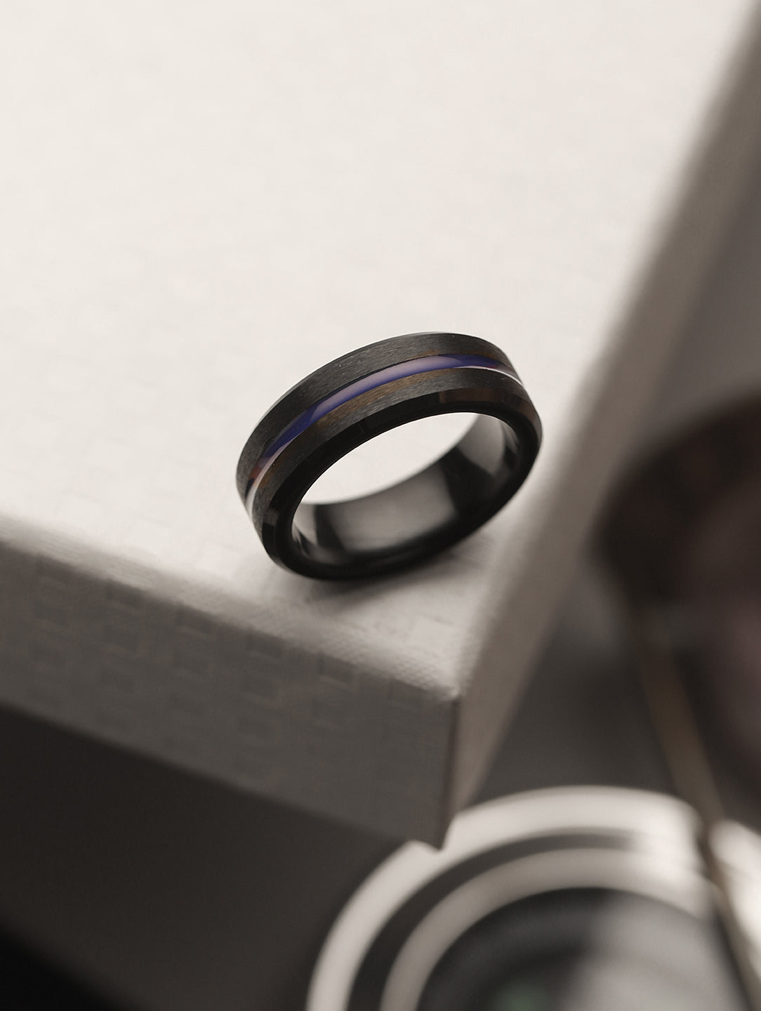 Jazz And Sizzle Men Black Blue Grooved Centre Band Ring - Jazzandsizzle