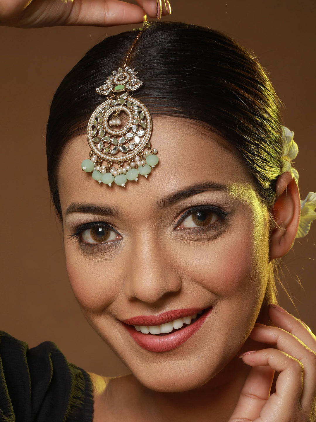 Gold-Plated & Kundan-Studded Green Maangtikka - Jazzandsizzle