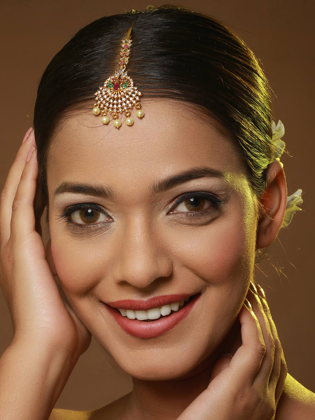 Jazz And Sizzle 24k Gold-Plated Red & White AD-Studded & Beige Beaded Handcrafted Maang Tikka - Jazzandsizzle