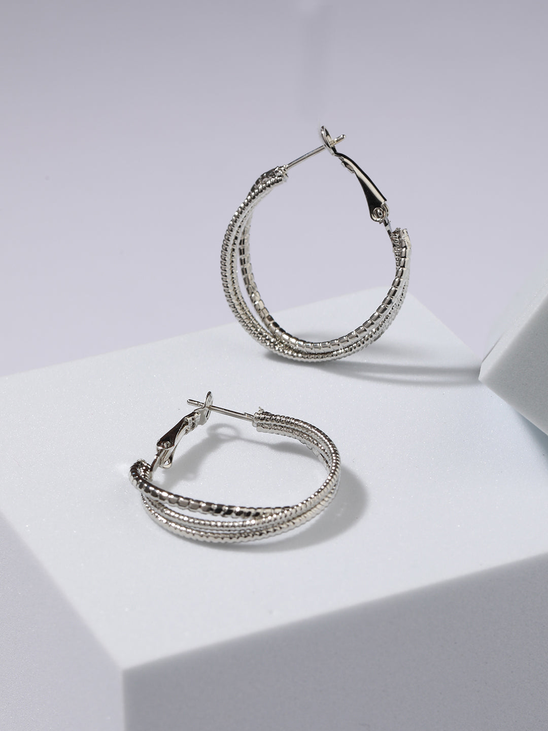 Sliver Plated Textured Circular Hoop Earrings - Jazzandsizzle