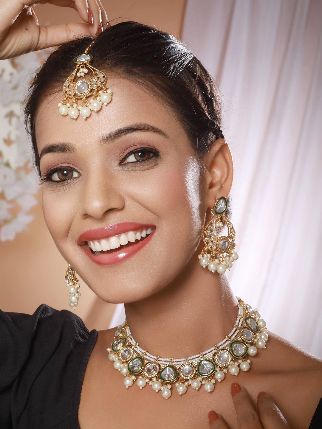 Gold-Plated White Kundan-Studded & Pearl Beaded Choker Jewellery Set - Jazzandsizzle