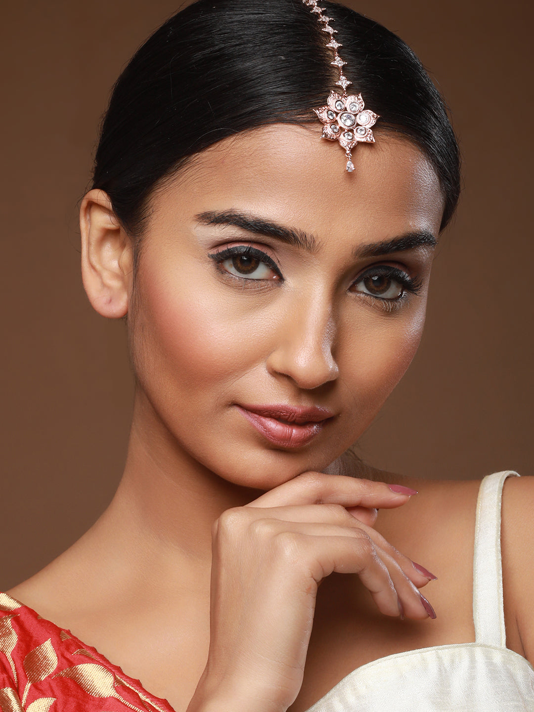 Rose Gold-Plated White AD-Studded Handcrafted Floral Maang Tikka - Jazzandsizzle