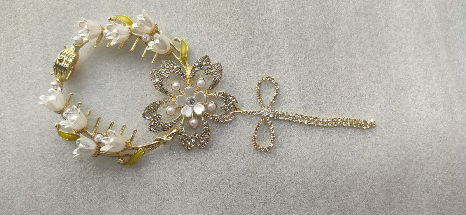 Women Set Of  Embellished Alligator Hair Clip