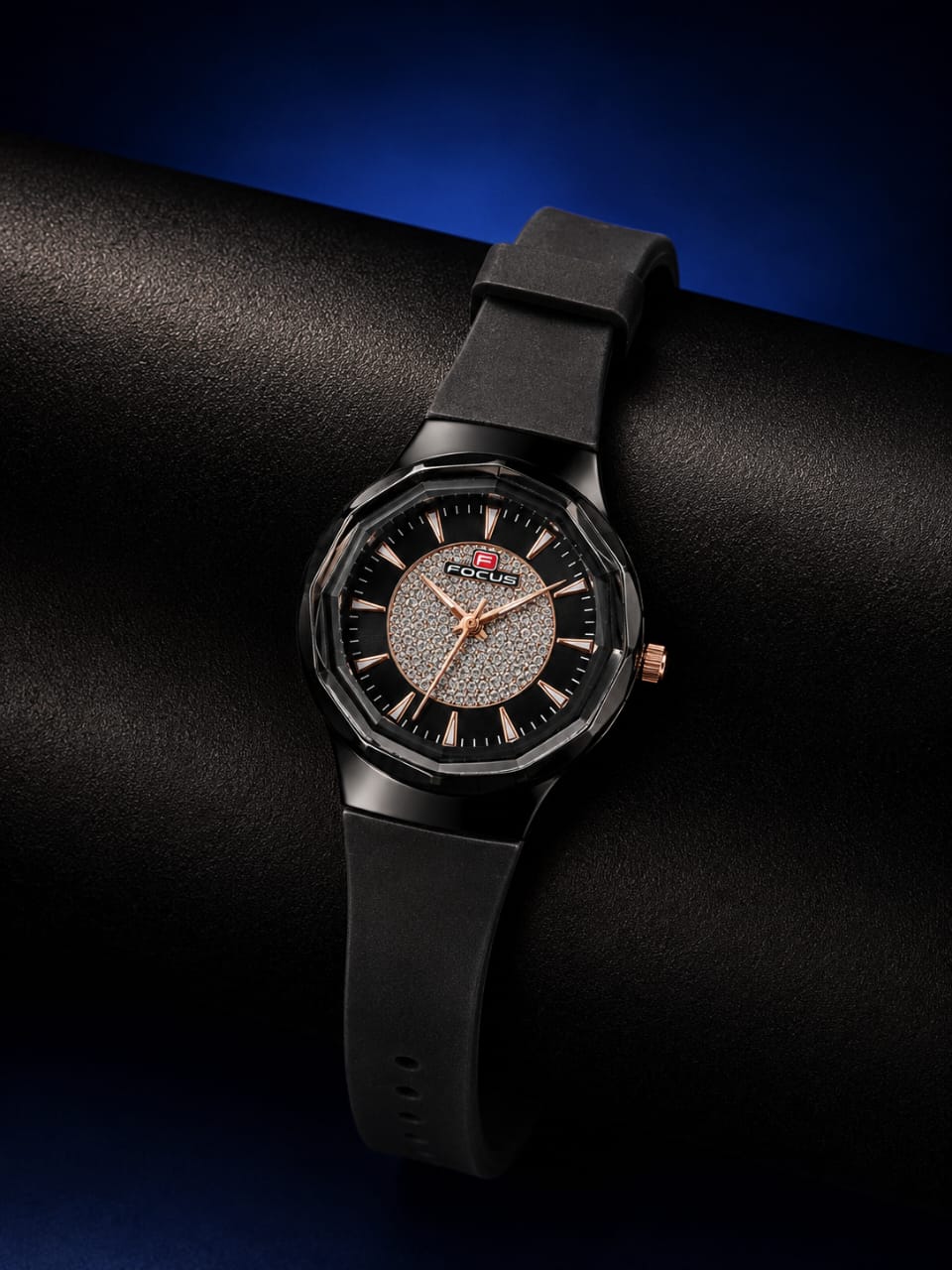 Women Black Crystalline Charm Diamond Ring Dial Premium & Luxurious Silicone Strap Analog Watch for Women (Copy) (Copy)