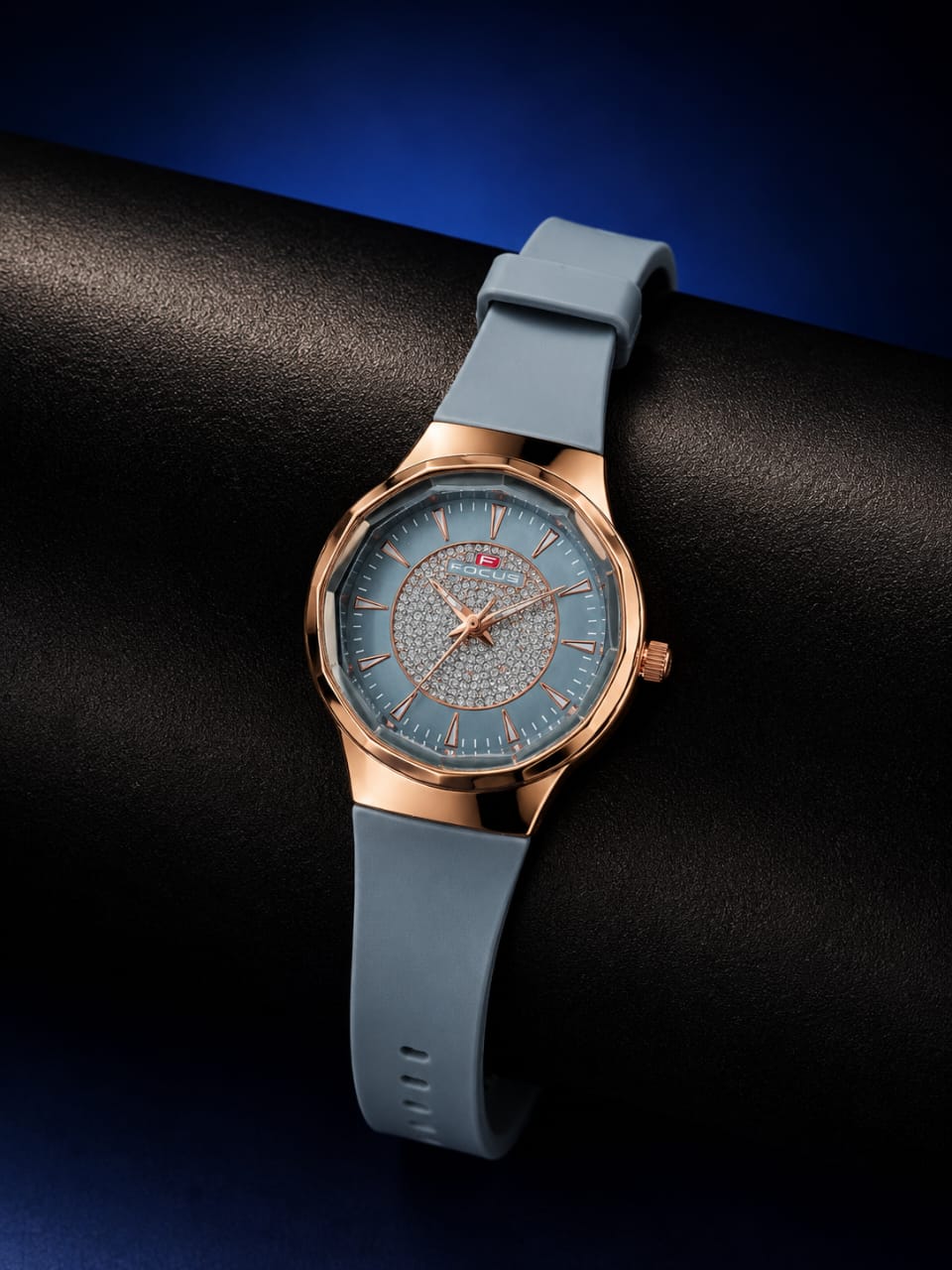 Women blue Crystalline Charm Diamond Ring Dial Premium & Luxurious Silicone Strap Analog Watch for Women (Copy)