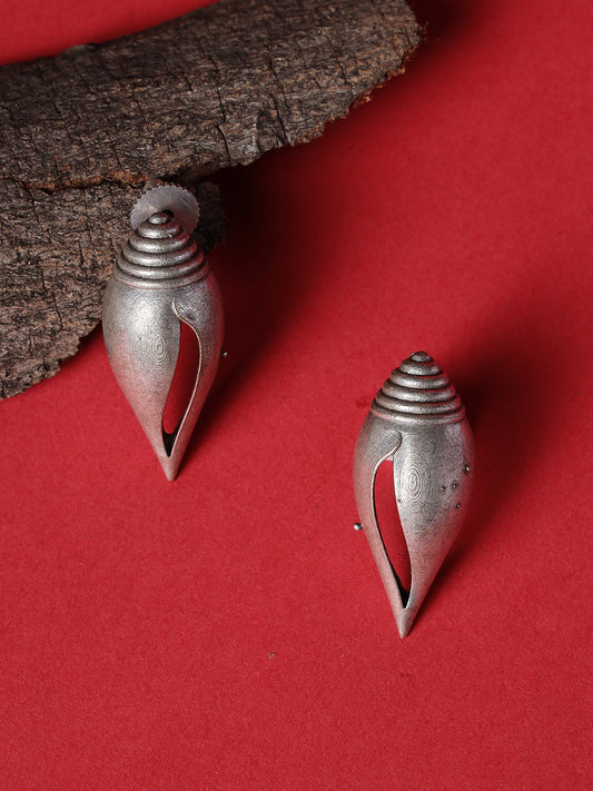 Oxidized Shell Shaped Stud Earrings - Jazzandsizzle