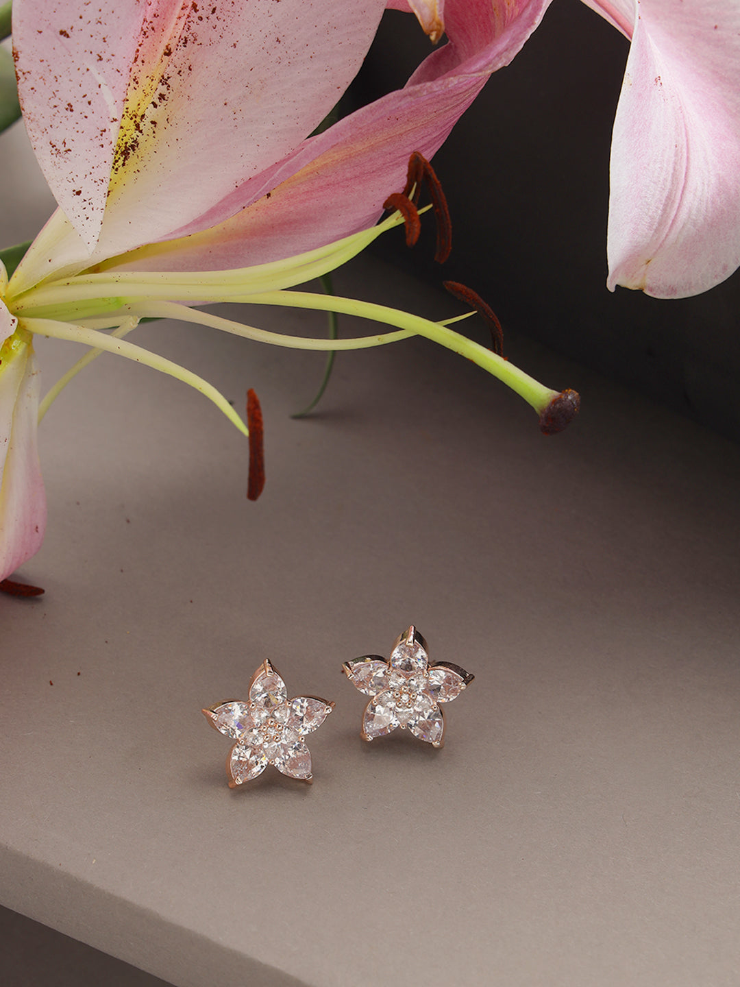 White Contemporary Floral Studs Earrings - Jazzandsizzle