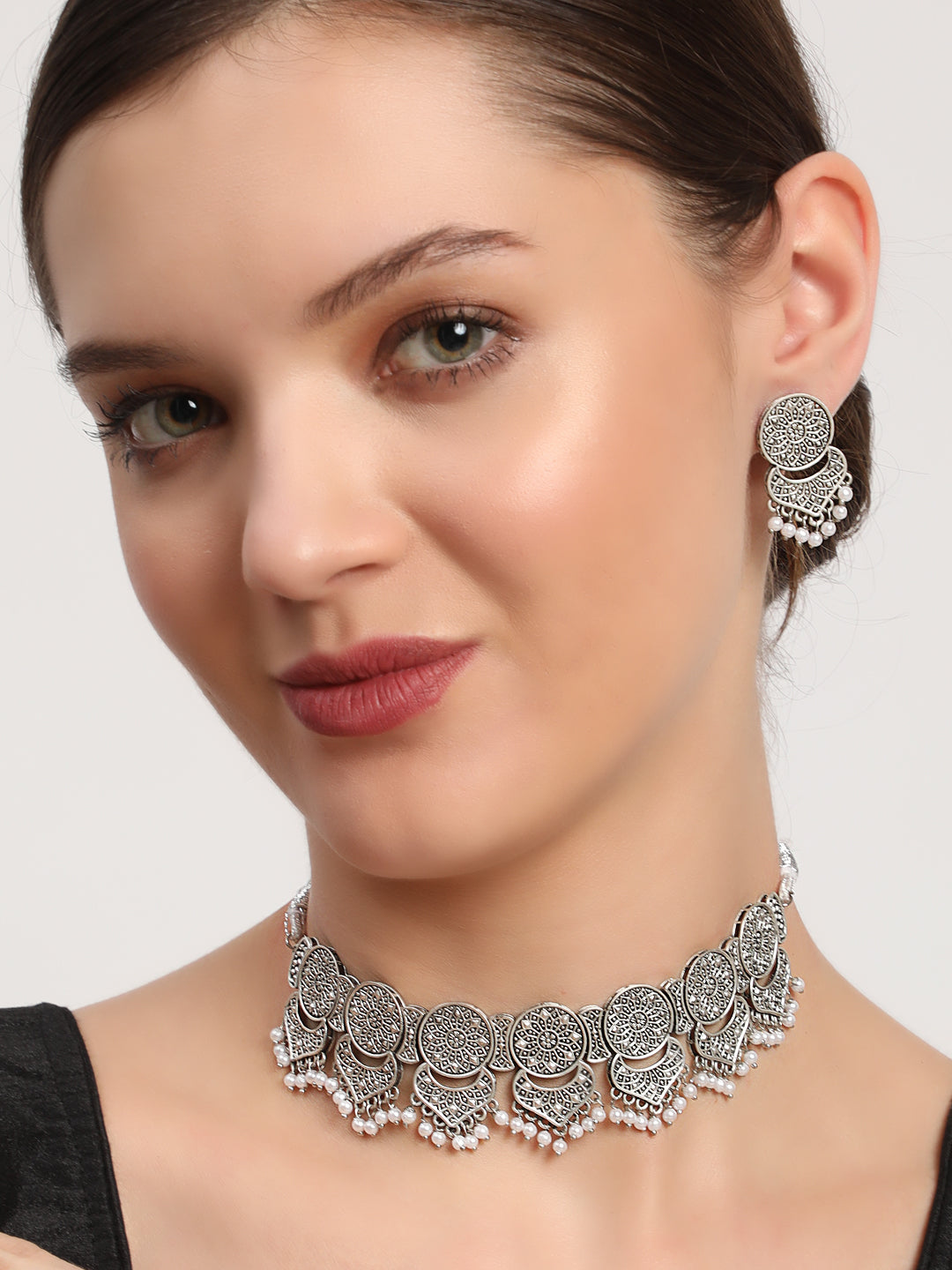 Silver-Plated Choker Necklace Jewellery Set - Jazzandsizzle