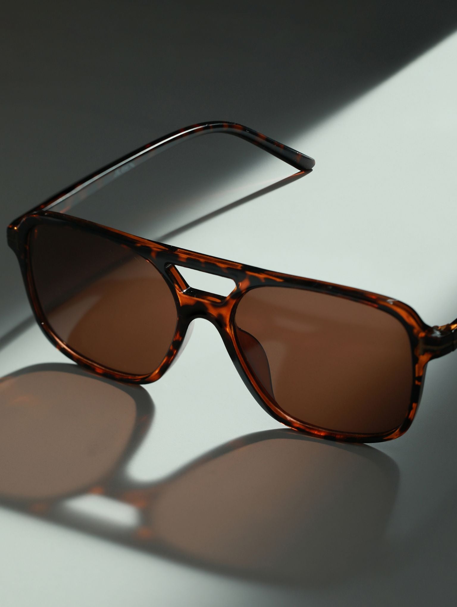 Retro Vintage Pilot Abstract Womens Brown Sunglasses UV400 Protected Medium size - Jazzandsizzle