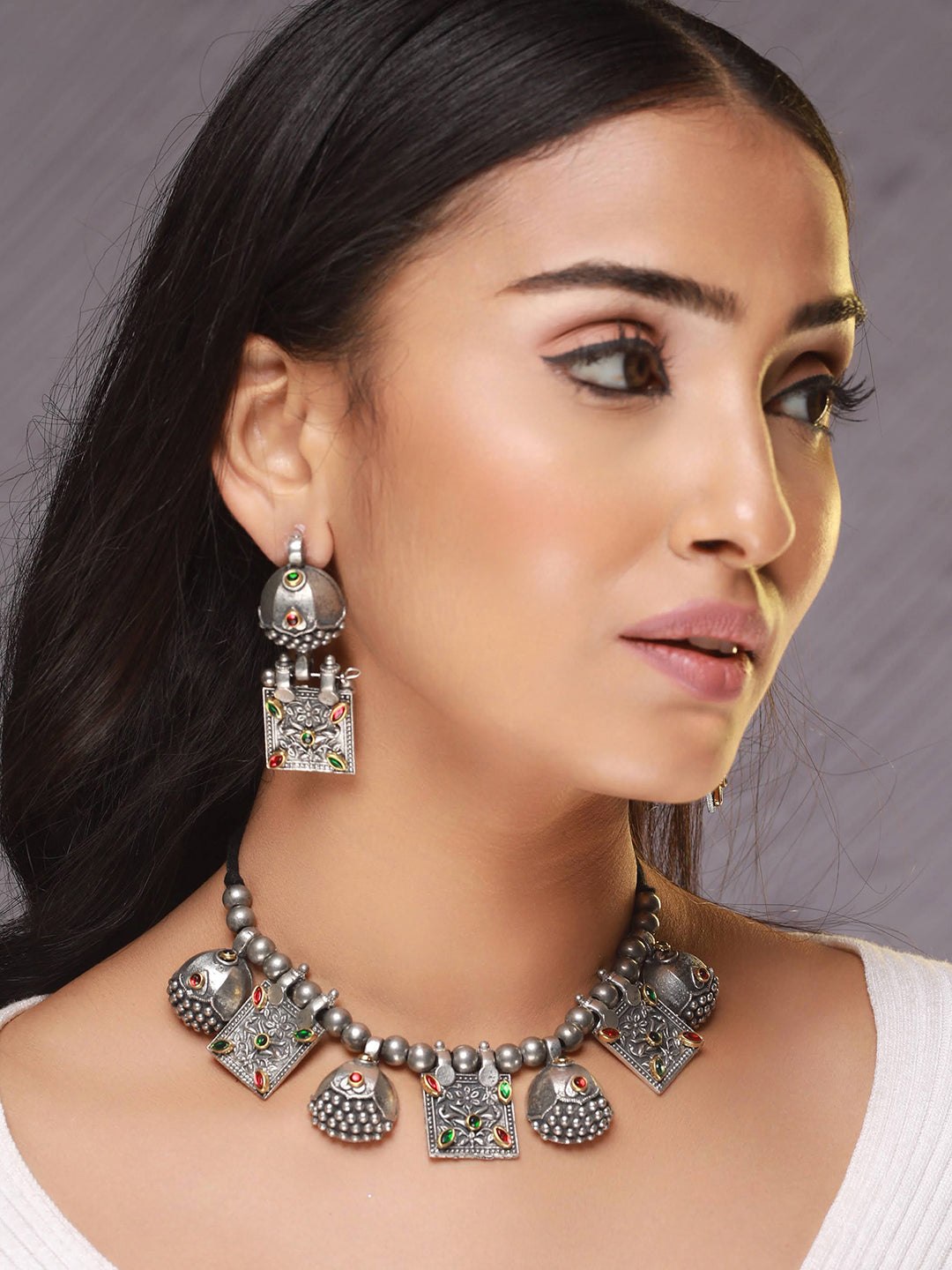 Silver-Plated Kundan-Studded & Beaded Jewellery Set
