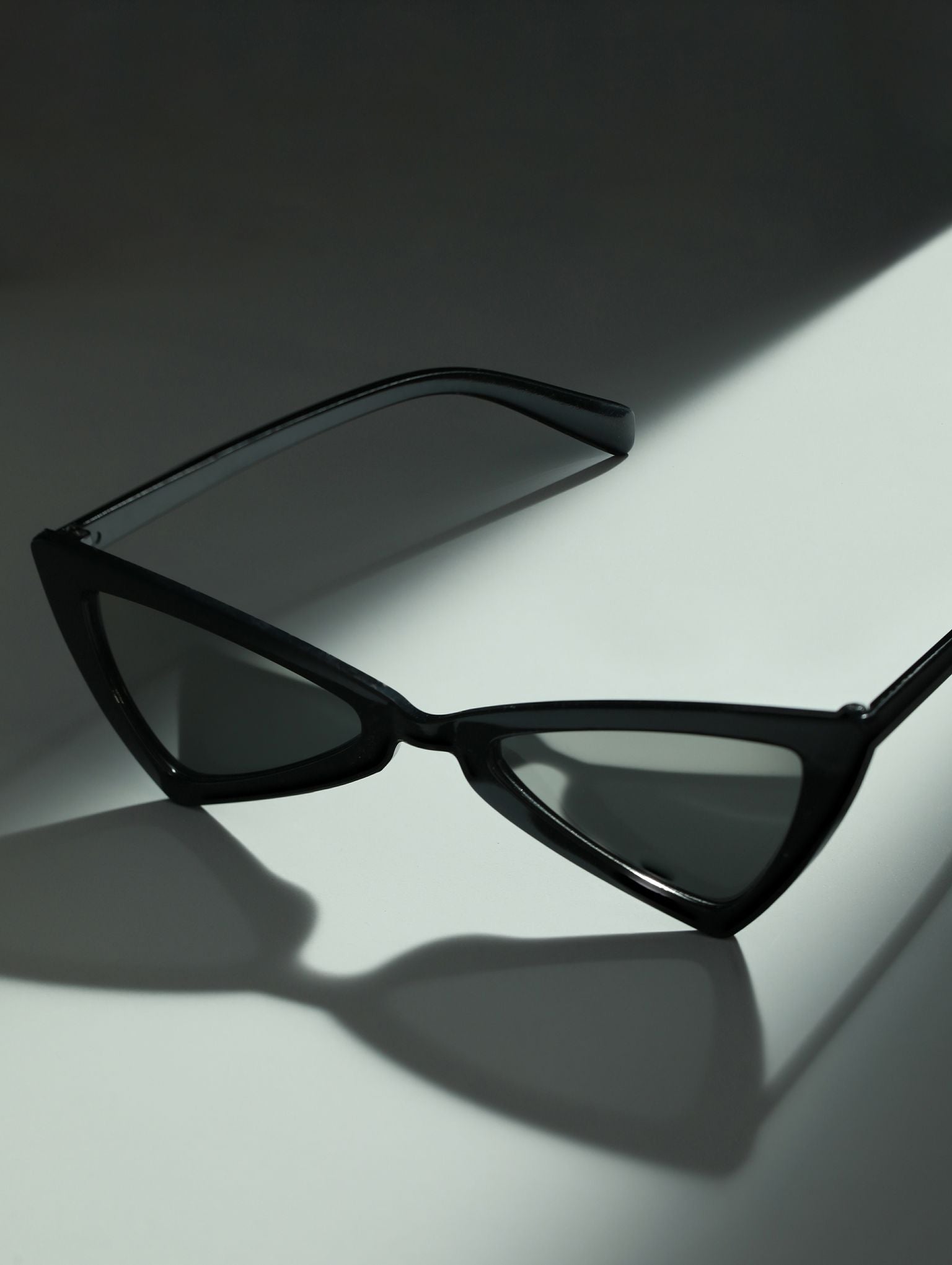 Trendy Cat Eye shaped Fashion Womens Sunglasses,Medium - Jazzandsizzle