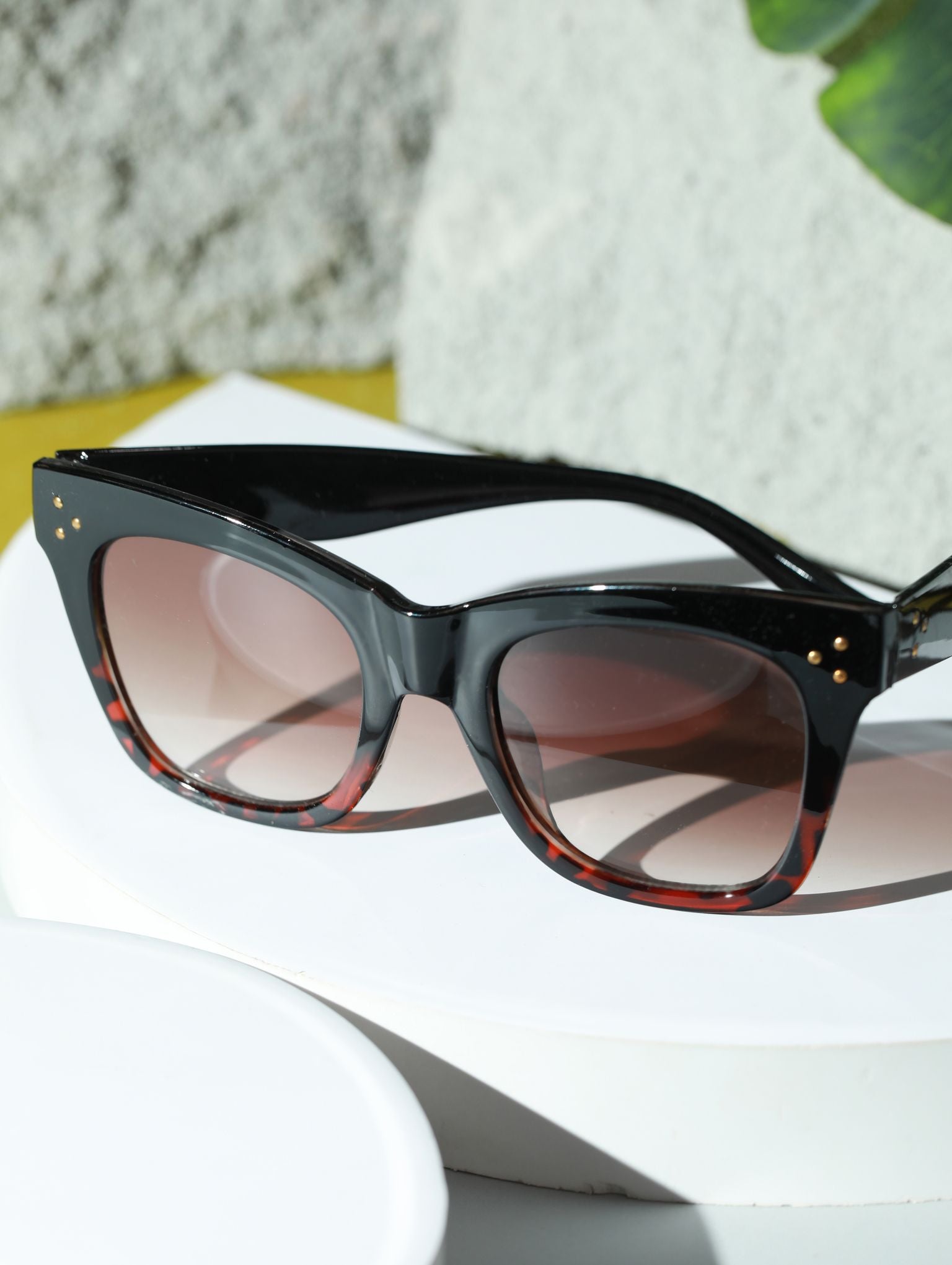 Vintage Retro,Oversized Abstract Women Sunglasses UV400 Protected Large Size - Jazzandsizzle